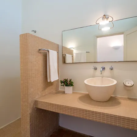 Beachfront House 50m From The Villa Panormos (Mykonos)