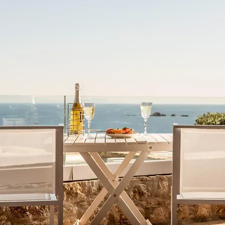 Beachfront House 50m From The 빌라